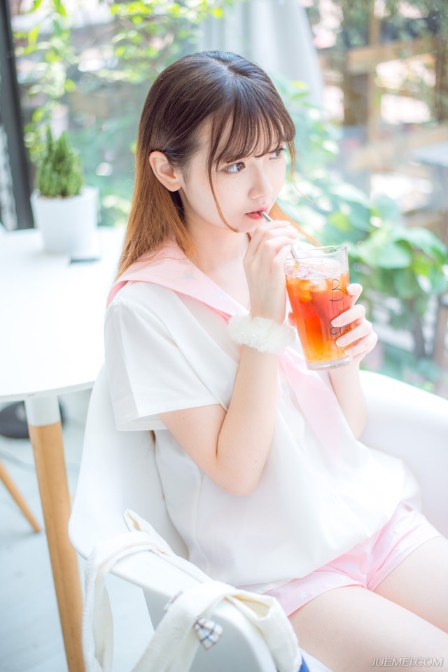 所谓的友谊，玩好了就是小时代，玩掰了就是甄嬛传。